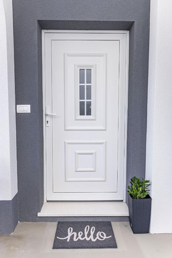 Apartments Veronika Trogir Ngoại thất bức ảnh