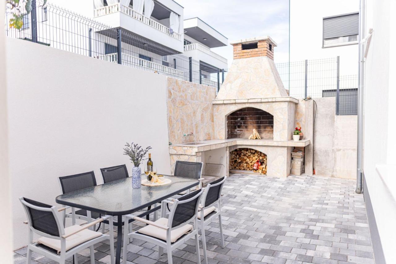 Apartments Veronika Trogir Ngoại thất bức ảnh
